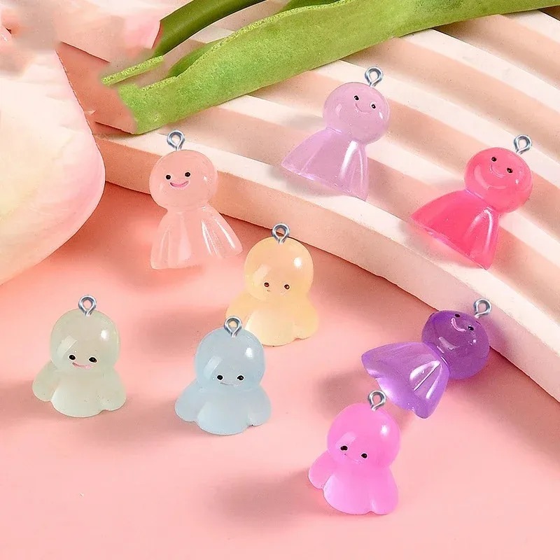 Resin Crafts Diy - 10 قطع من الحلي الكرتونية المضيئة