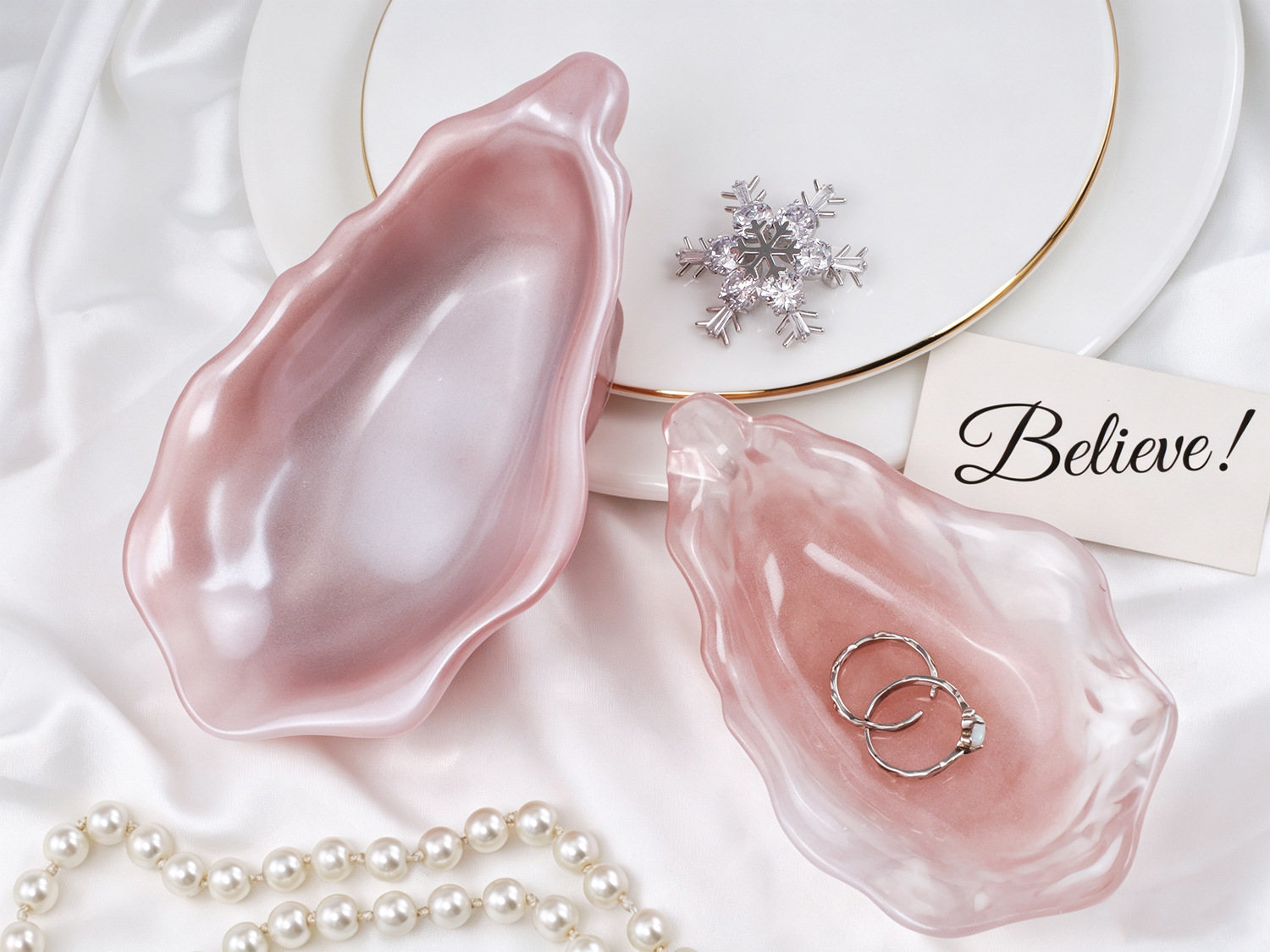 قالب سيليكون على شكل صدفة المح - مراجعة Serving Tray Mold وسعره