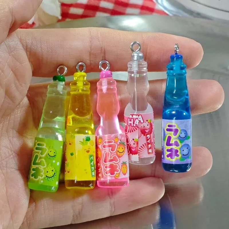 10 قطع من الحلي الراتنجية على  - مراجعة Resin Craft Projects وسعره